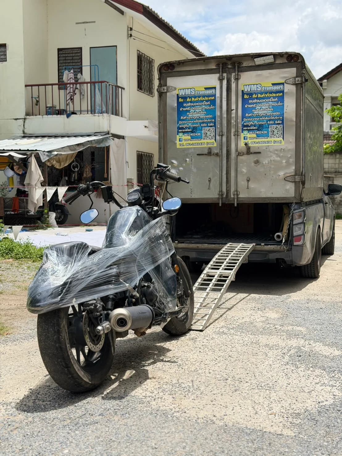 WMS TRANSPORT ให้บริการขนส่งมอเตอร์ไซค์และรถกระบะตู้ทึบจริง